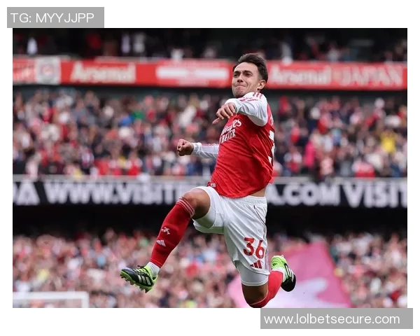 西甲激战阿森纳逆转AC米兰全场沸腾精彩瞬间深度解析